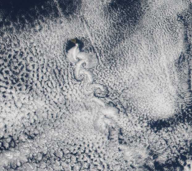 Von Karman vortices over Isla Socorro on May 30, 2017 (VIIRS)